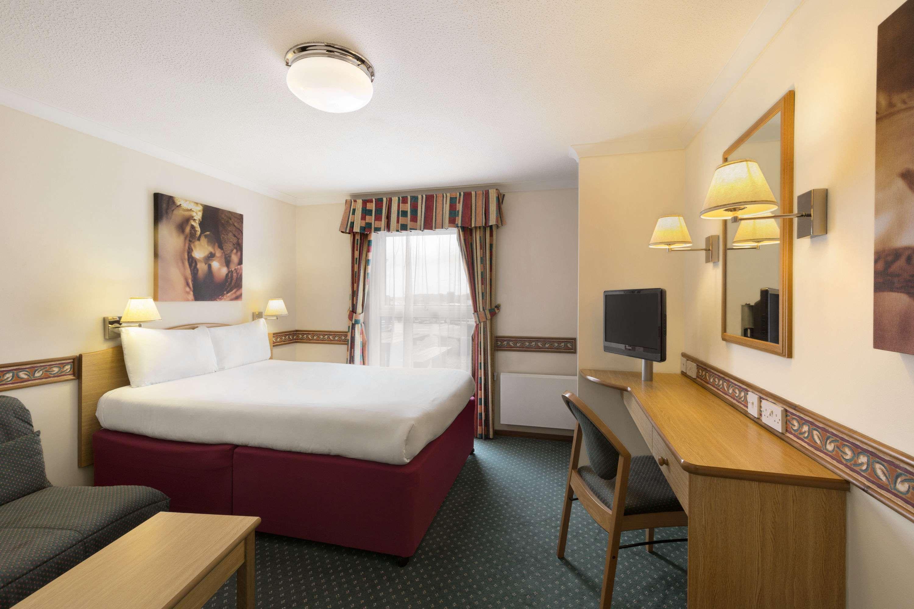 Days Inn Hotel Leicester Bagian luar foto