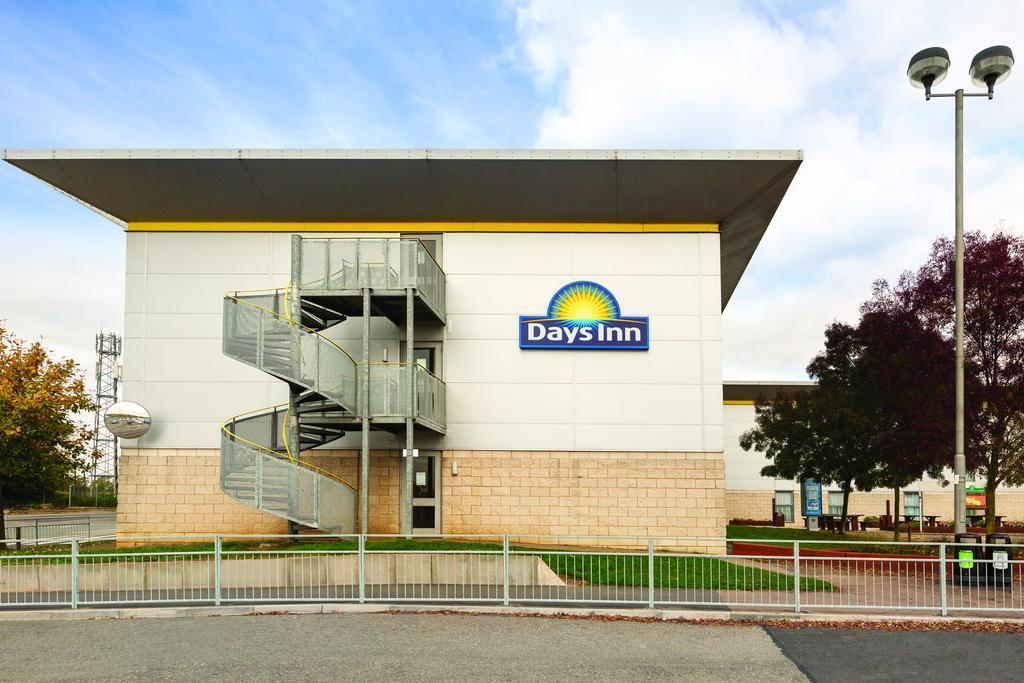 Days Inn Hotel Leicester Bagian luar foto