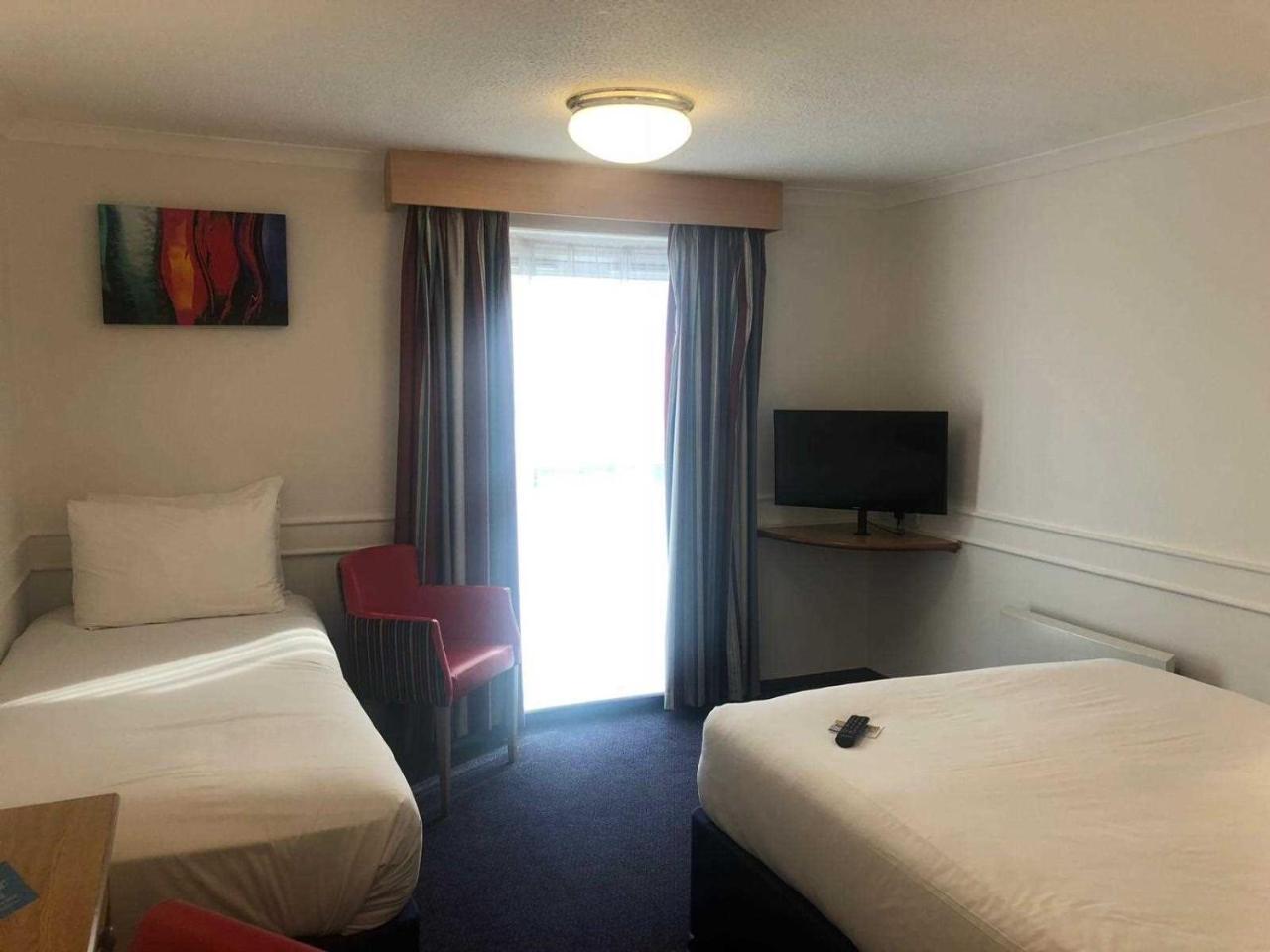 Days Inn Hotel Leicester Bagian luar foto